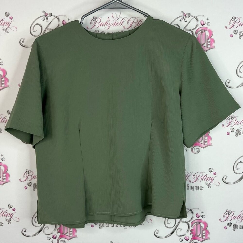 Alia tshirt tee vintage pleated fabric vtg Short Sleeve Green Top